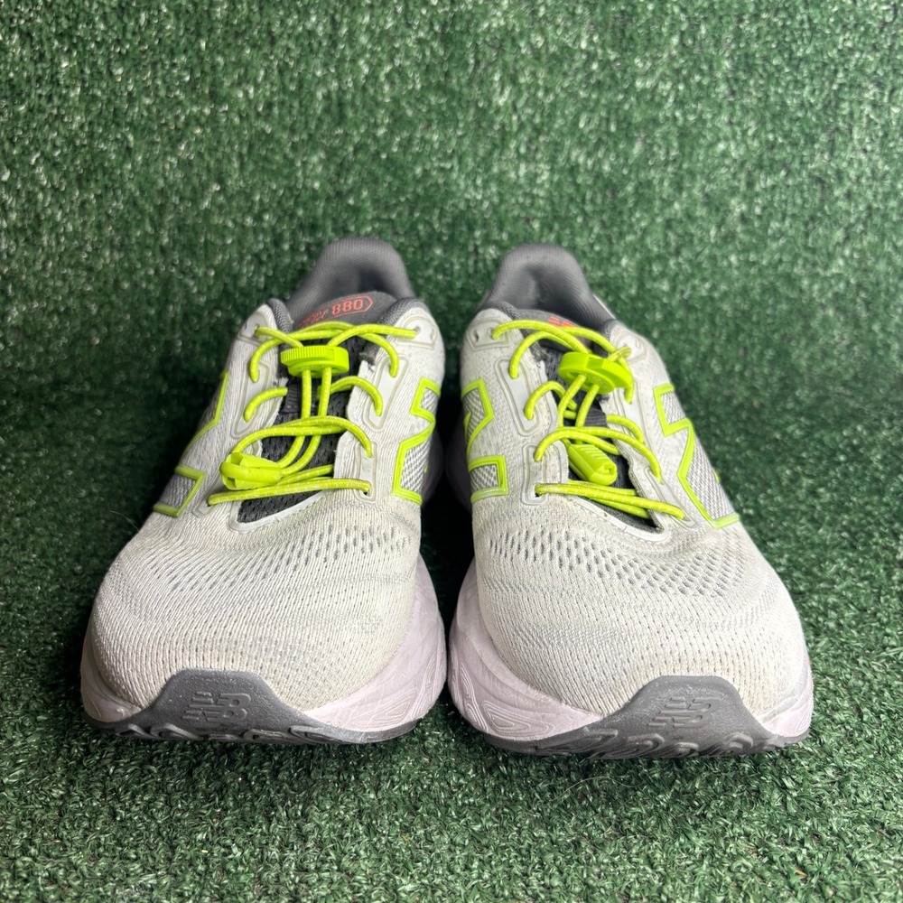 New Balance Fresh Foam X 880 v14 Running Athletic Sneaker Grey Women Size 9 Wide - Picture 2 of 9